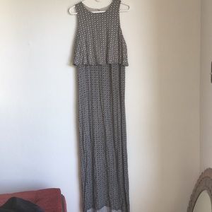 Maxi Dress. Beautiful and very flattering